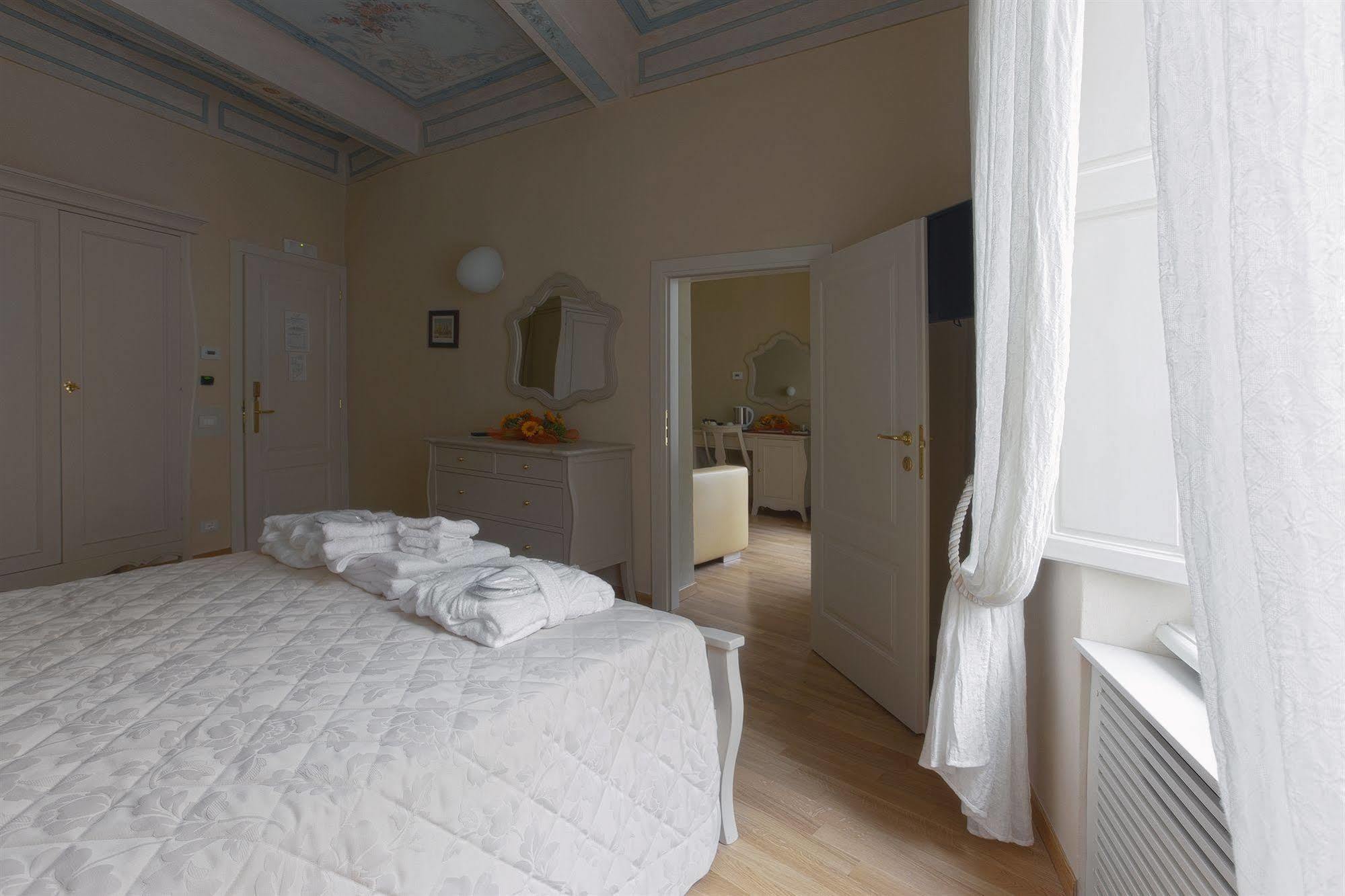 Residenza D'Epoca Relais I Miracoli Hotel Pisa Exterior foto